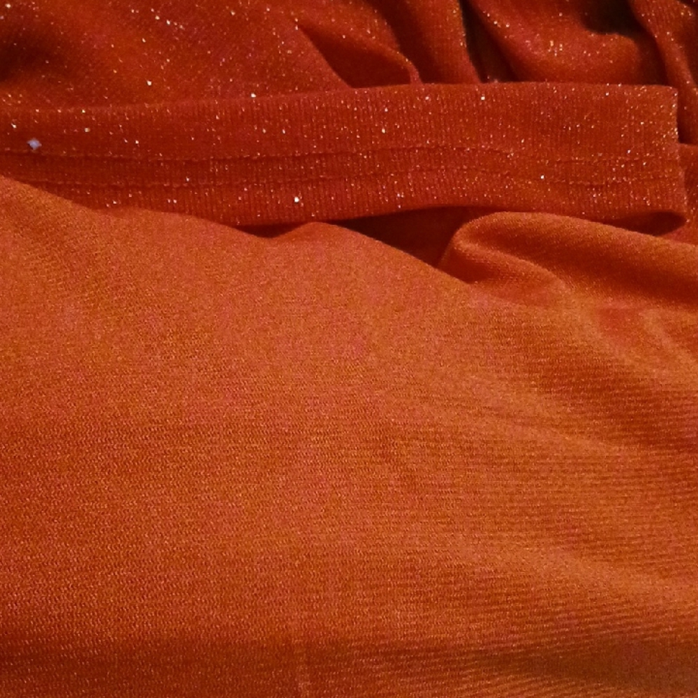 Elegant Red With Gold Threads Women's Top - Picture 6 of 15